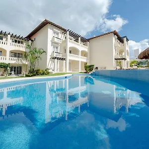 Apartment Sol 6 - 3 Bedroom Only 1 Block From Coco - At Luna Maya, Playa del Carmen